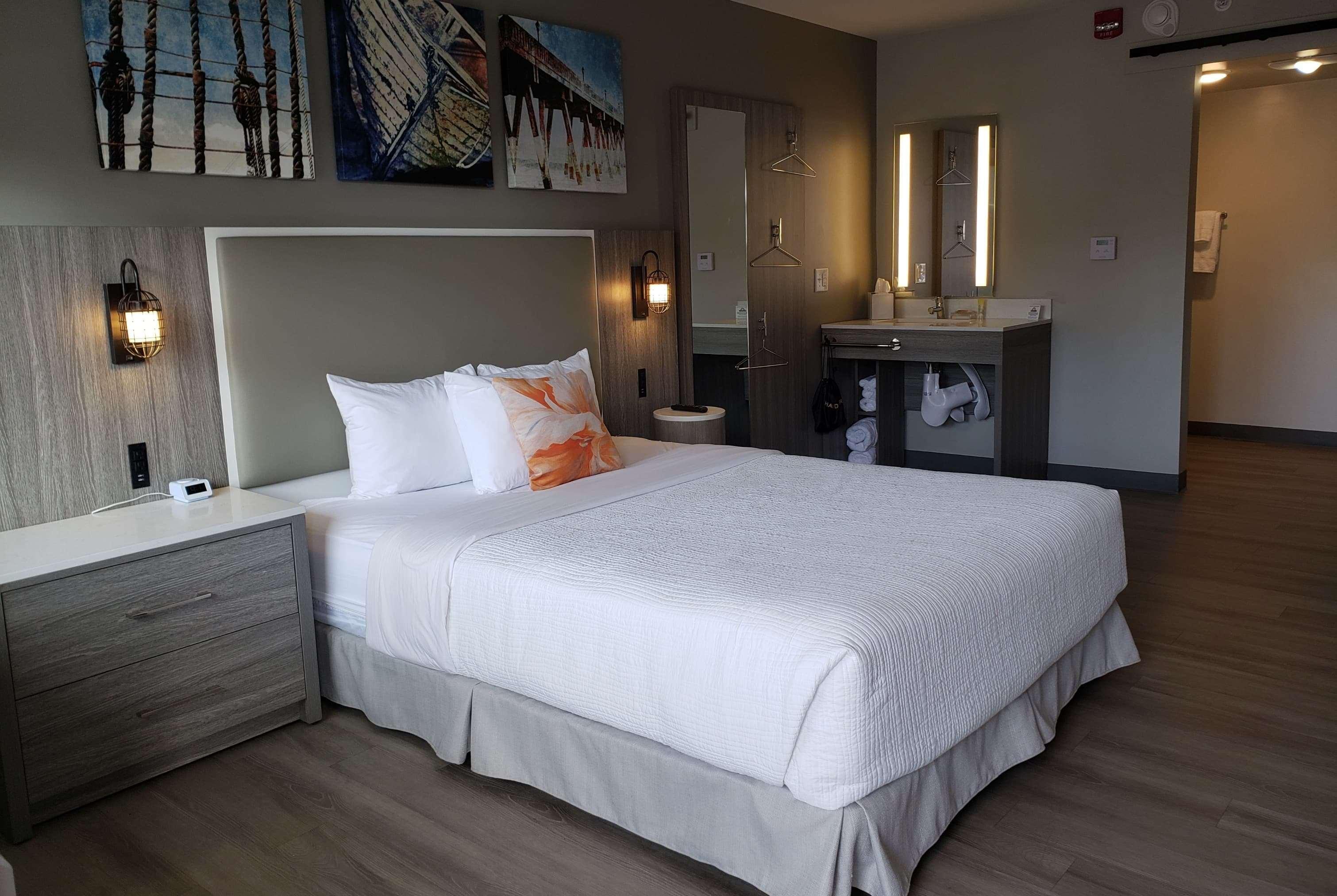 Days Inn By Wyndham Wilmington / University Экстерьер фото
