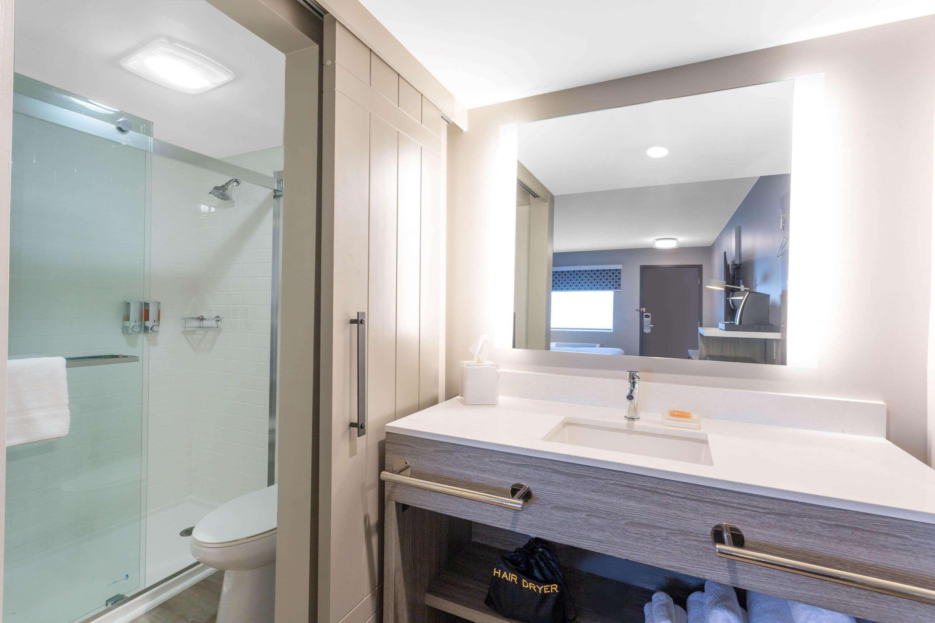 Days Inn By Wyndham Wilmington / University Экстерьер фото